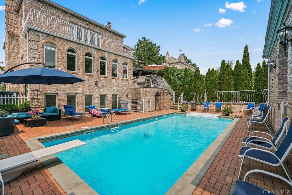 6 Summit Place, Malba