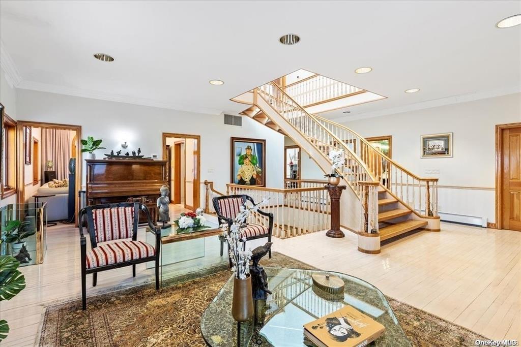 9 of 42 - 6 Summit Place, Malba, NY