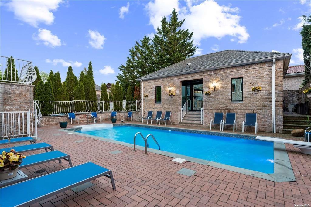 38 of 42 - 6 Summit Place, Malba, NY