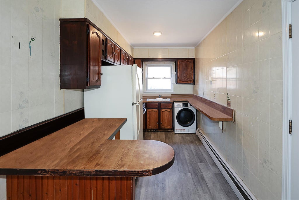 10 of 22 - 186 Cranberry Drive, Mastic Beach, NY