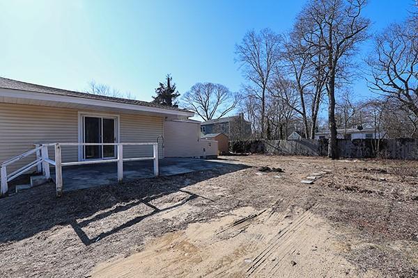 18 of 22 - 186 Cranberry Drive, Mastic Beach, NY