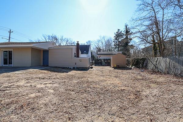 19 of 22 - 186 Cranberry Drive, Mastic Beach, NY