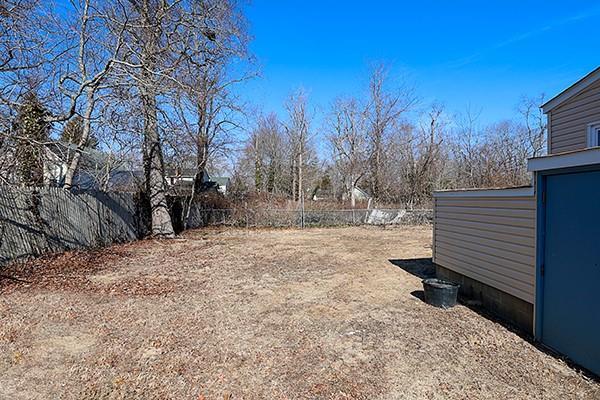 20 of 22 - 186 Cranberry Drive, Mastic Beach, NY
