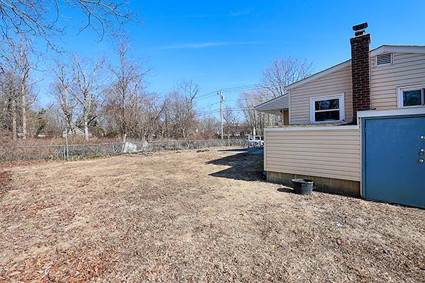 21 of 22 - 186 Cranberry Drive, Mastic Beach, NY