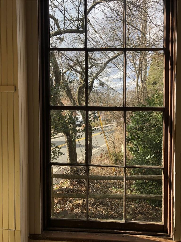12 of 44 - 696 Oak Tree Road, Palisades, NY