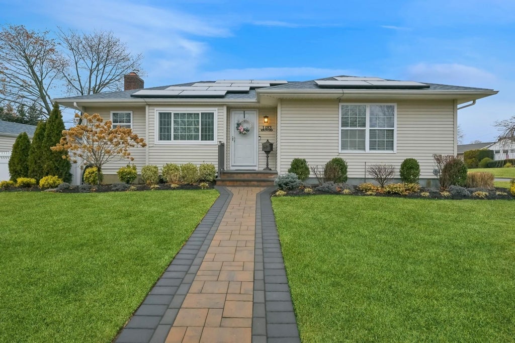 1 of 28 - 1483 Plum Lane, East Meadow, NY