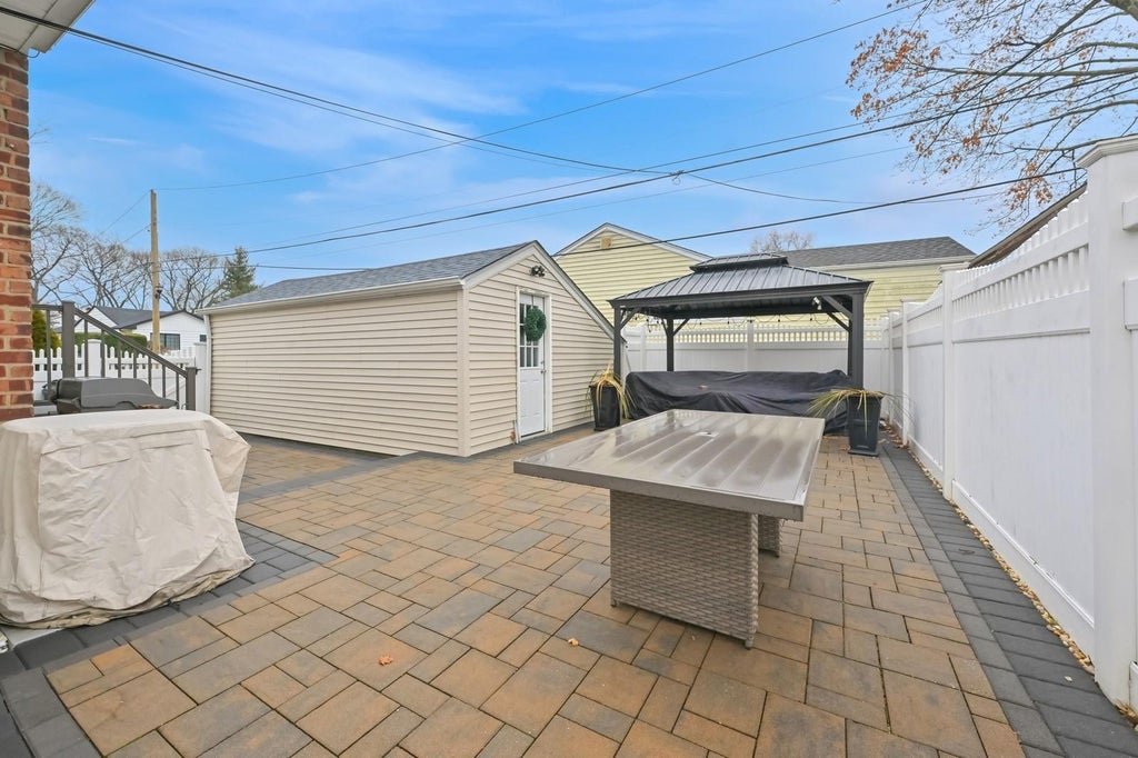 22 of 28 - 1483 Plum Lane, East Meadow, NY