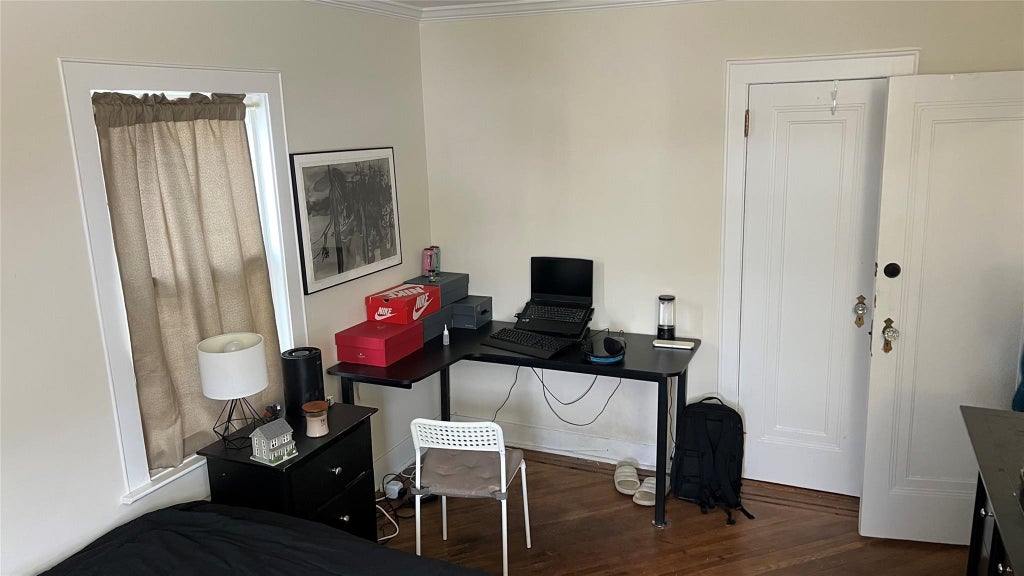 9 of 33 - 85-14 67 Avenue, Rego Park, NY