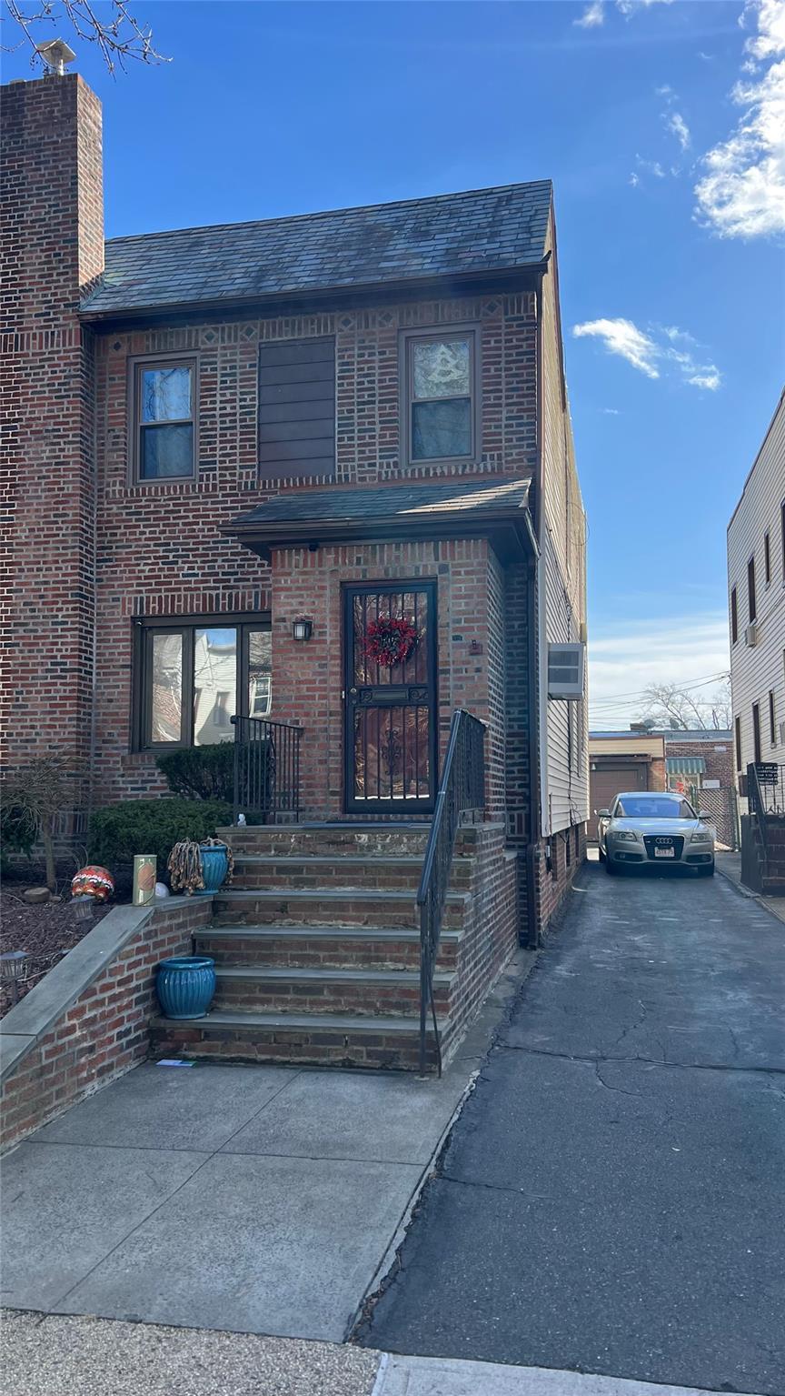 31 of 33 - 85-14 67 Avenue, Rego Park, NY