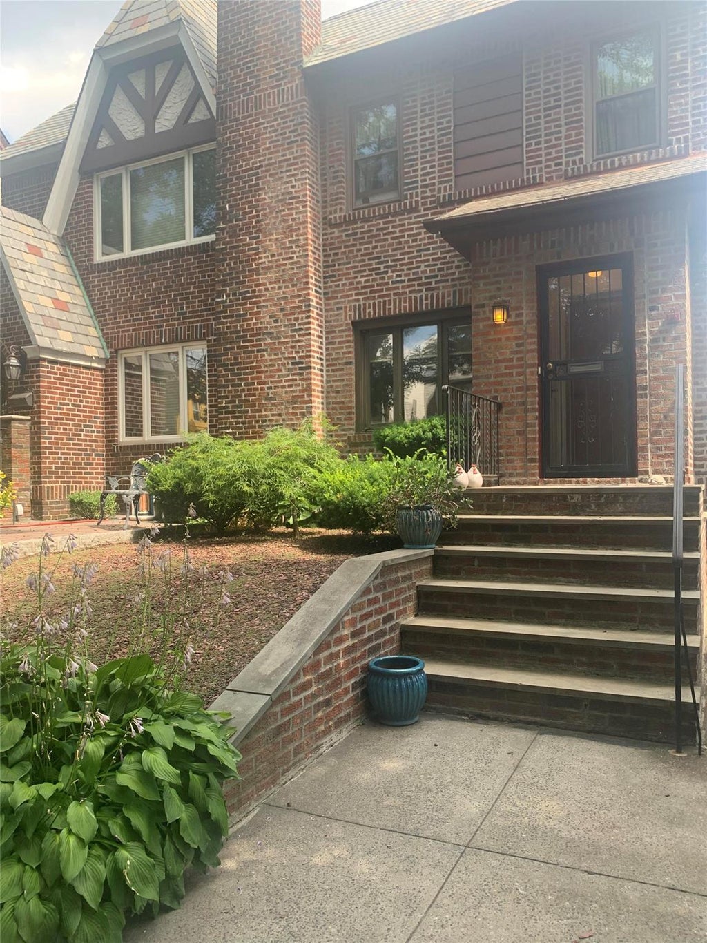 3 of 33 - 85-14 67 Avenue, Rego Park, NY