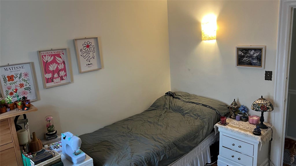 7 of 33 - 85-14 67 Avenue, Rego Park, NY