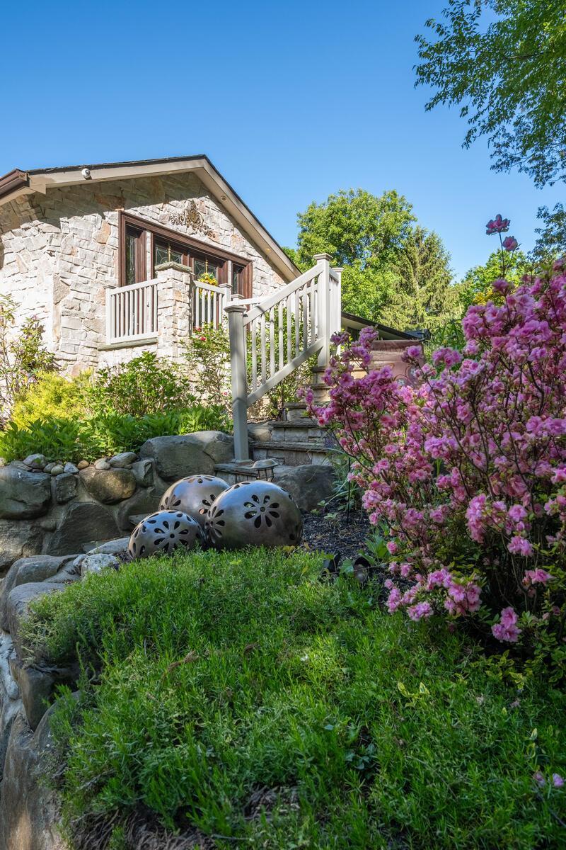 1 of 49 - 121 Laurel Lane, Laurel Hollow, NY
