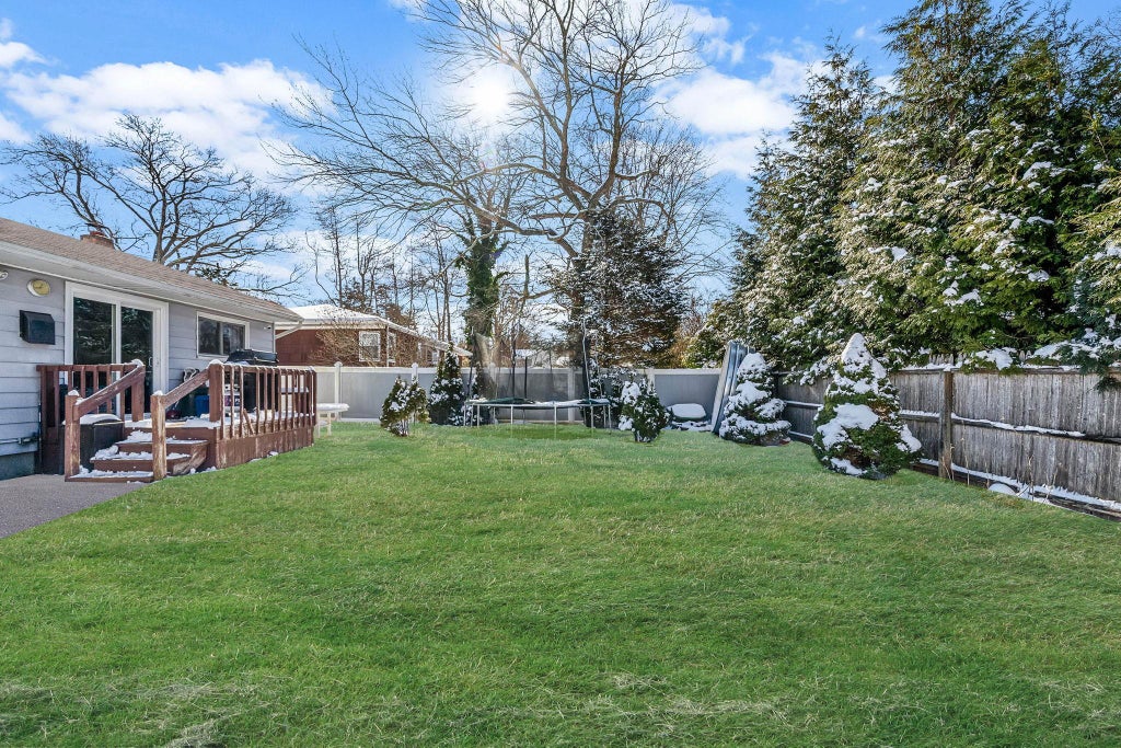 21 of 23 - 46 Tangier Drive, Sound Beach, NY