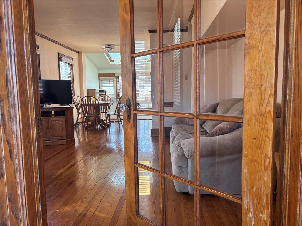 9 of 35 - 51 Poppy Avenue, Franklin Square, NY