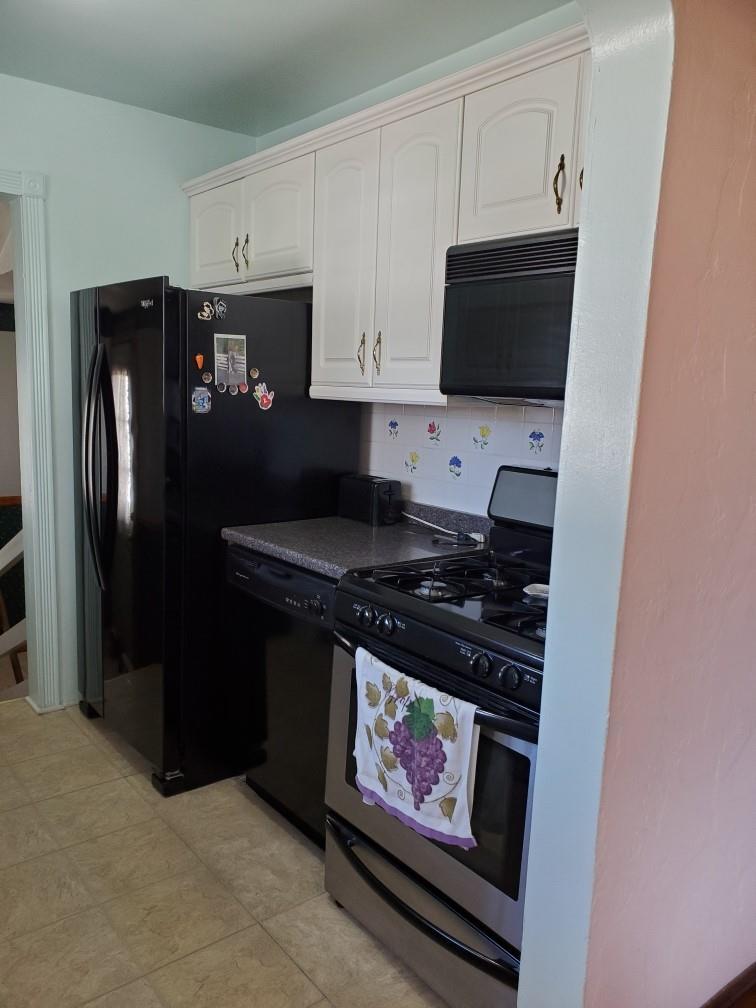 20 of 35 - 51 Poppy Avenue, Franklin Square, NY
