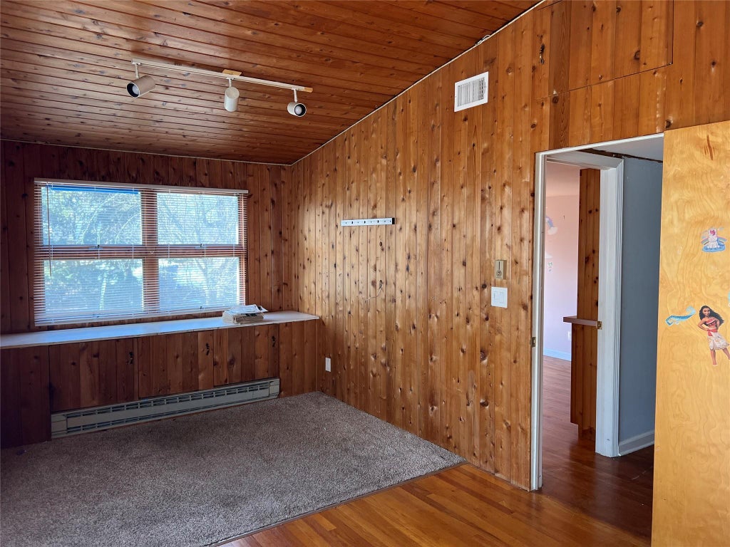 16 of 20 - 58 Cleveland Avenue, Sayville, NY
