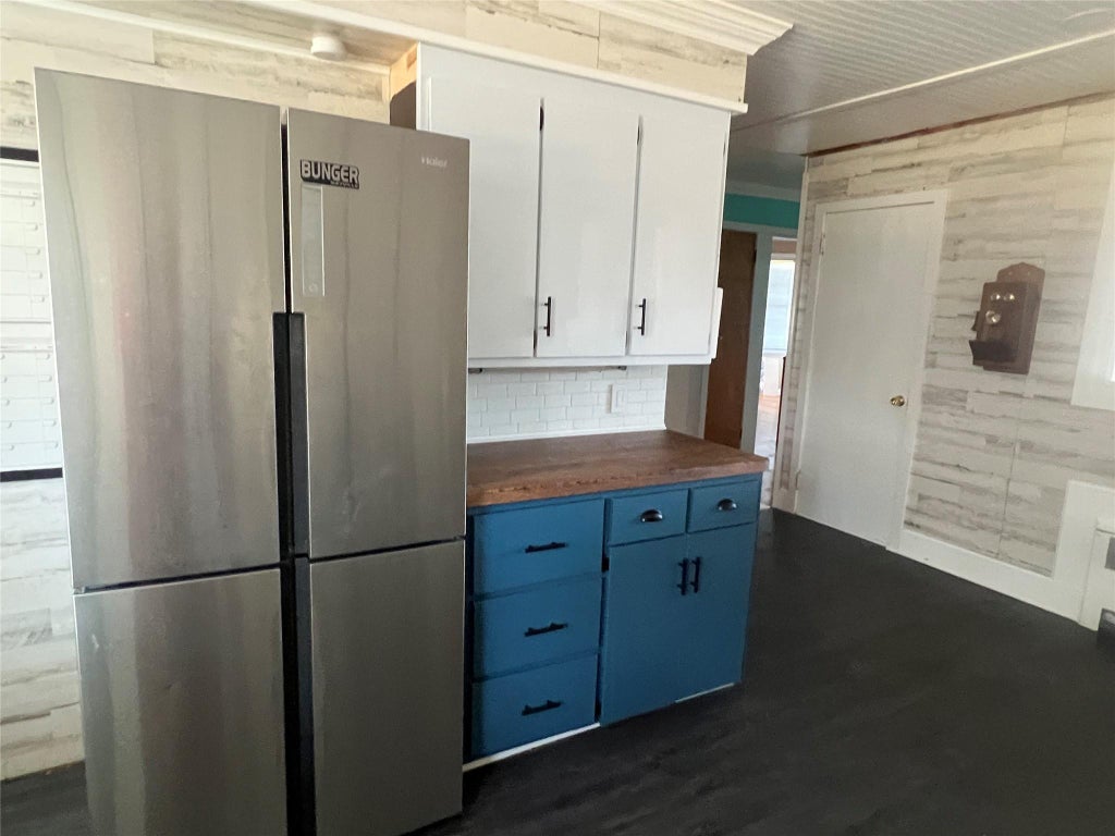 1 of 20 - 58 Cleveland Avenue, Sayville, NY