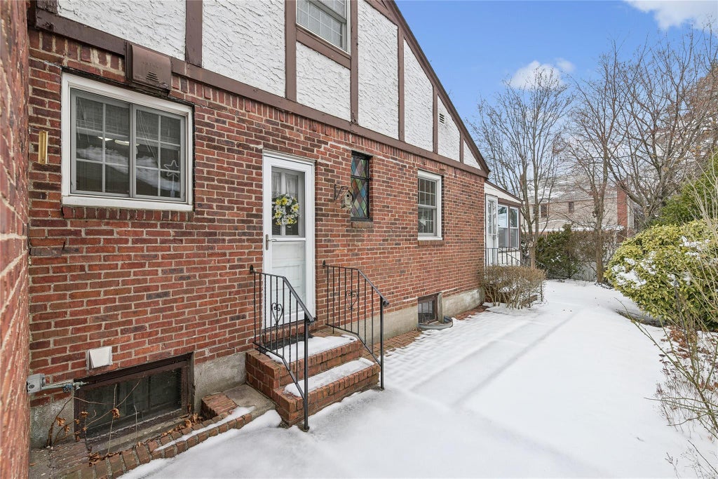 24 of 26 - 130 Rintin St., Franklin Square, NY