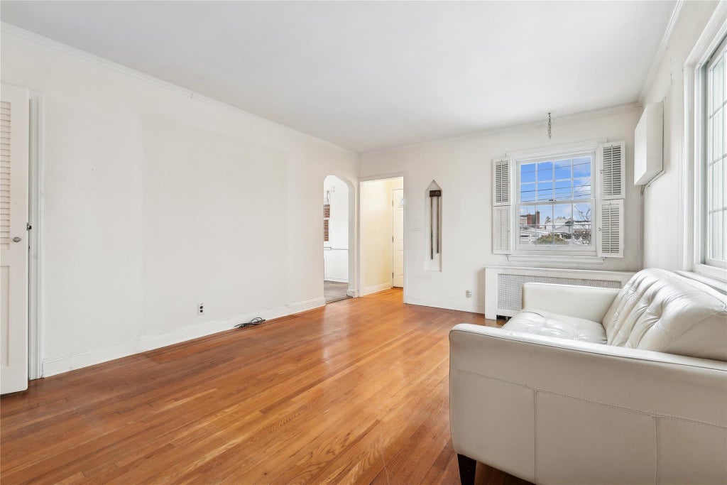 3 of 26 - 130 Rintin St., Franklin Square, NY