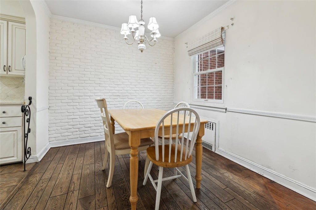 4 of 26 - 130 Rintin St., Franklin Square, NY