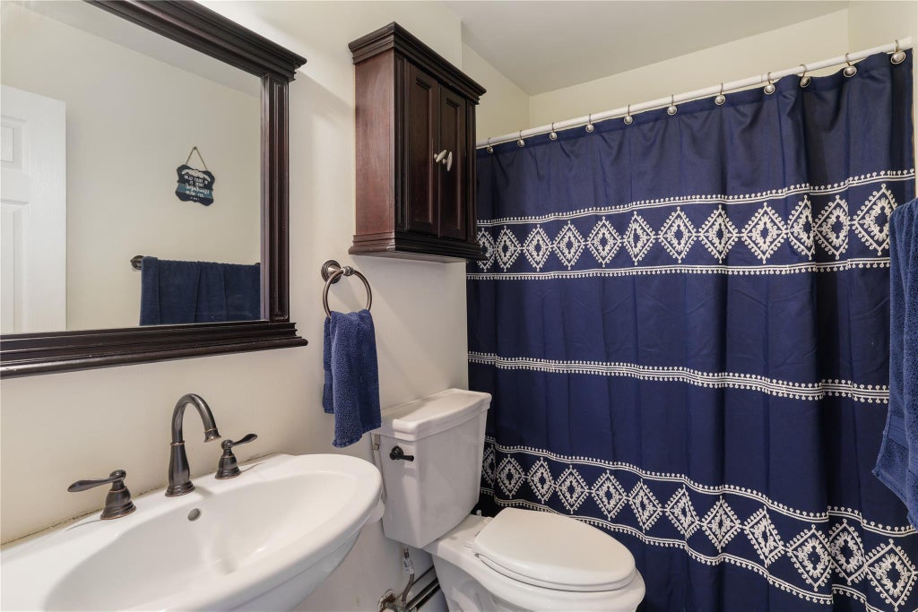12 of 26 - 436 Raft Avenue, Holbrook, NY