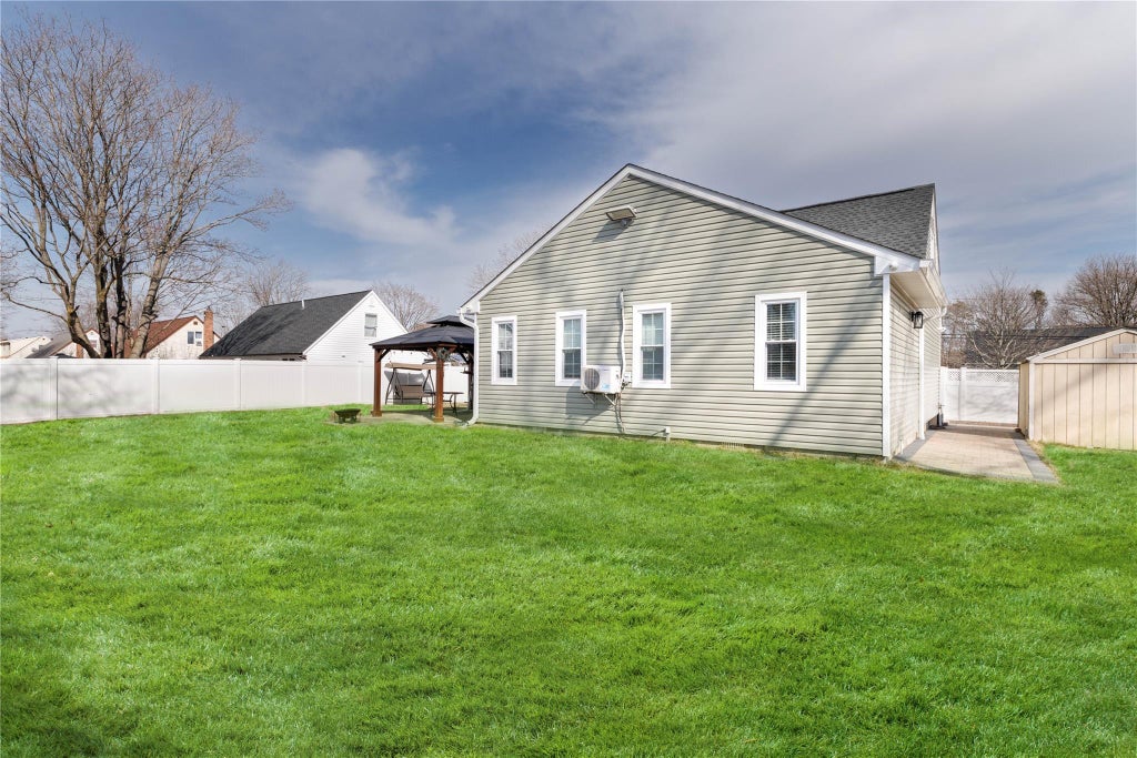 1 of 26 - 436 Raft Avenue, Holbrook, NY