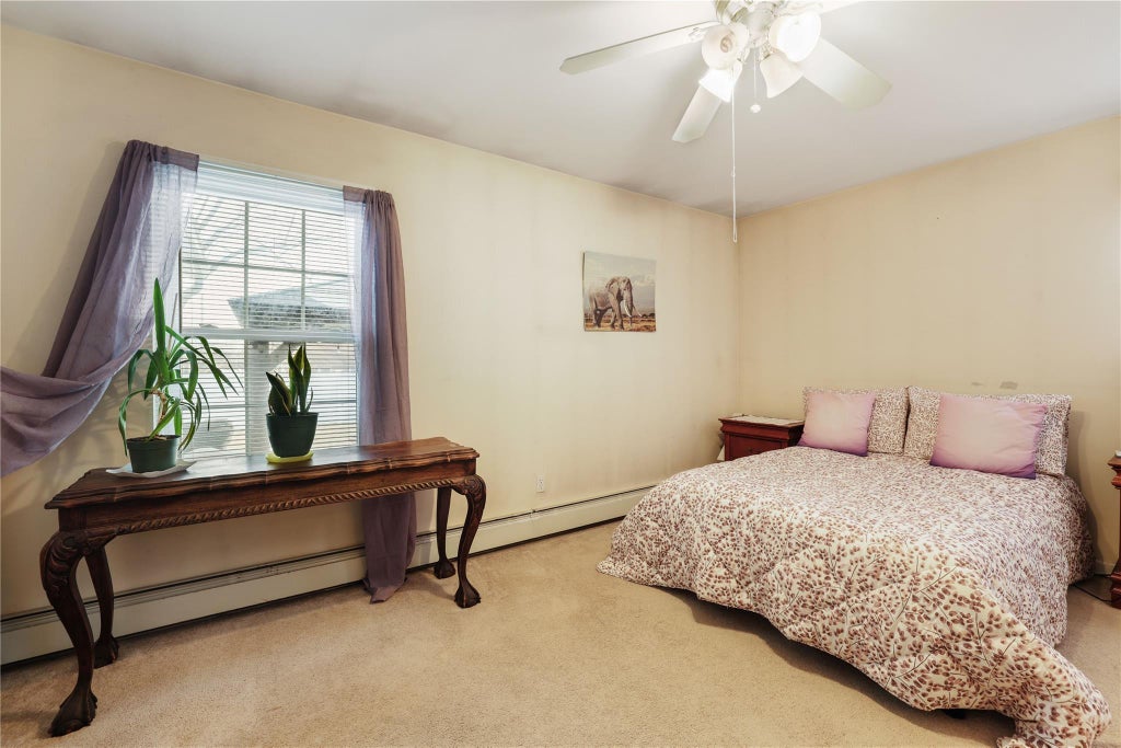 21 of 26 - 436 Raft Avenue, Holbrook, NY
