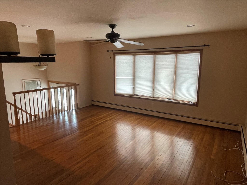 7 of 14 - 607 Myrtle Avenue, West Islip, NY