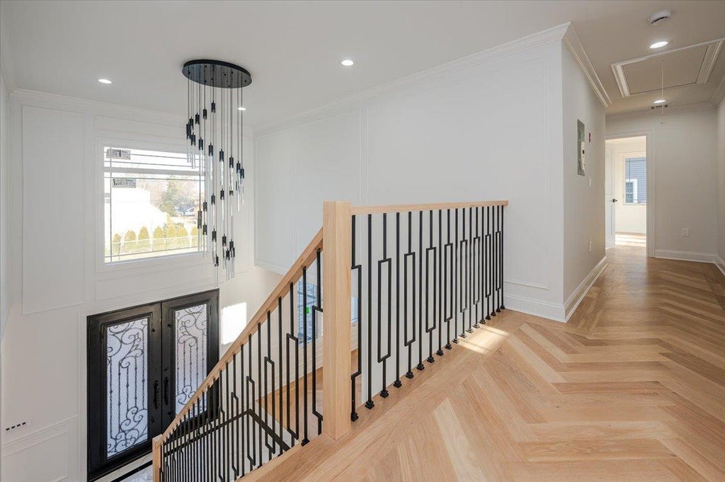 13 of 42 - 201 Maple Avenue, East Meadow, NY