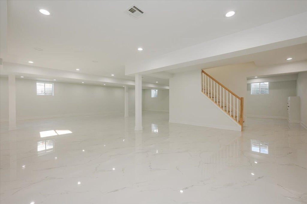 23 of 42 - 201 Maple Avenue, East Meadow, NY