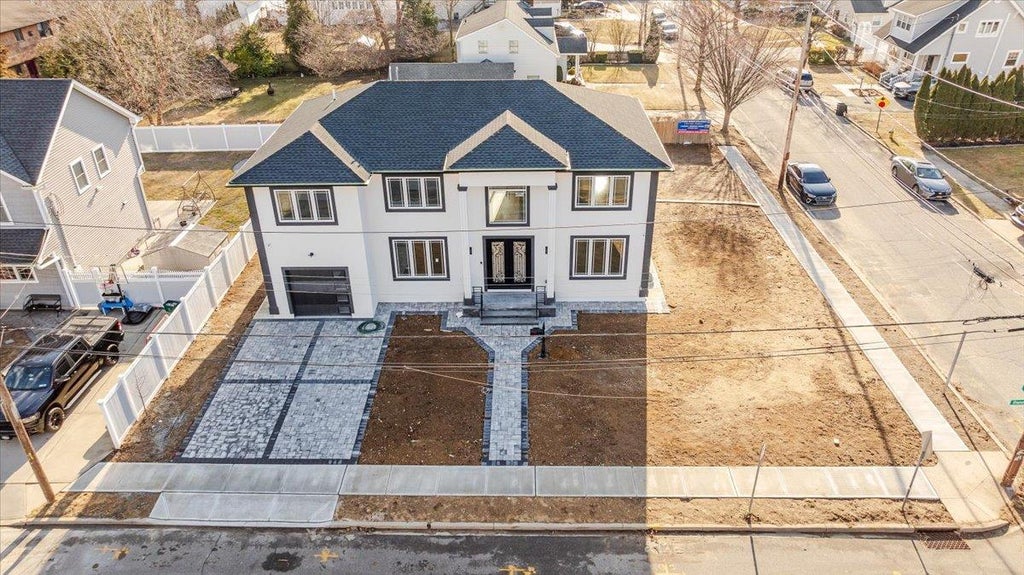 32 of 42 - 201 Maple Avenue, East Meadow, NY