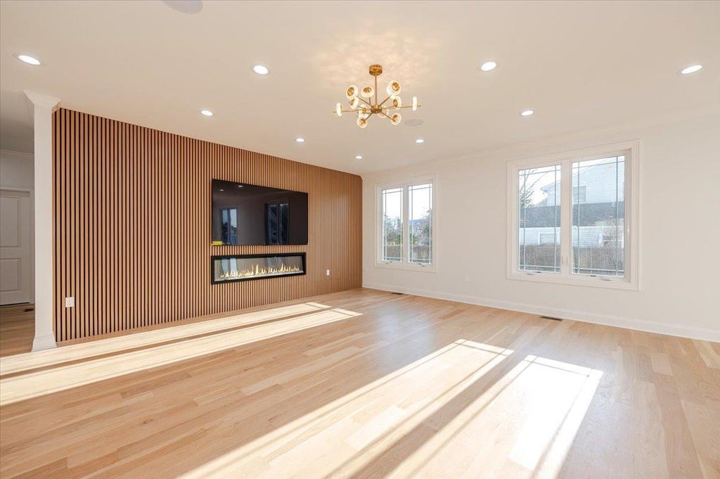 5 of 42 - 201 Maple Avenue, East Meadow, NY