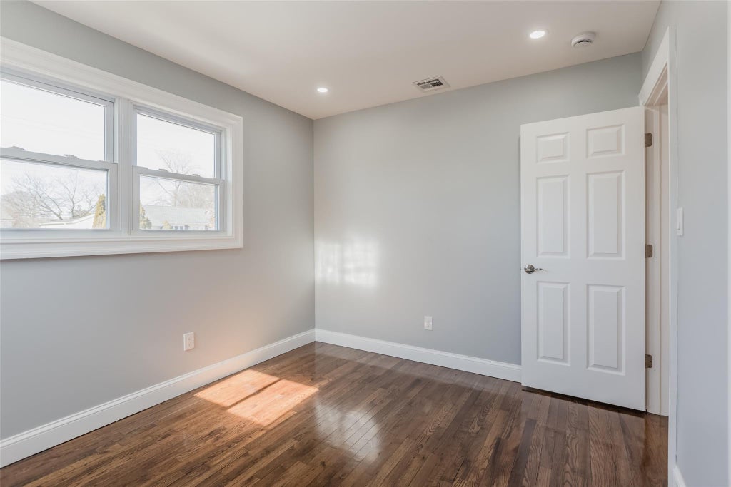 17 of 21 - 1415 Brooklyn Boulevard, Bay Shore, NY