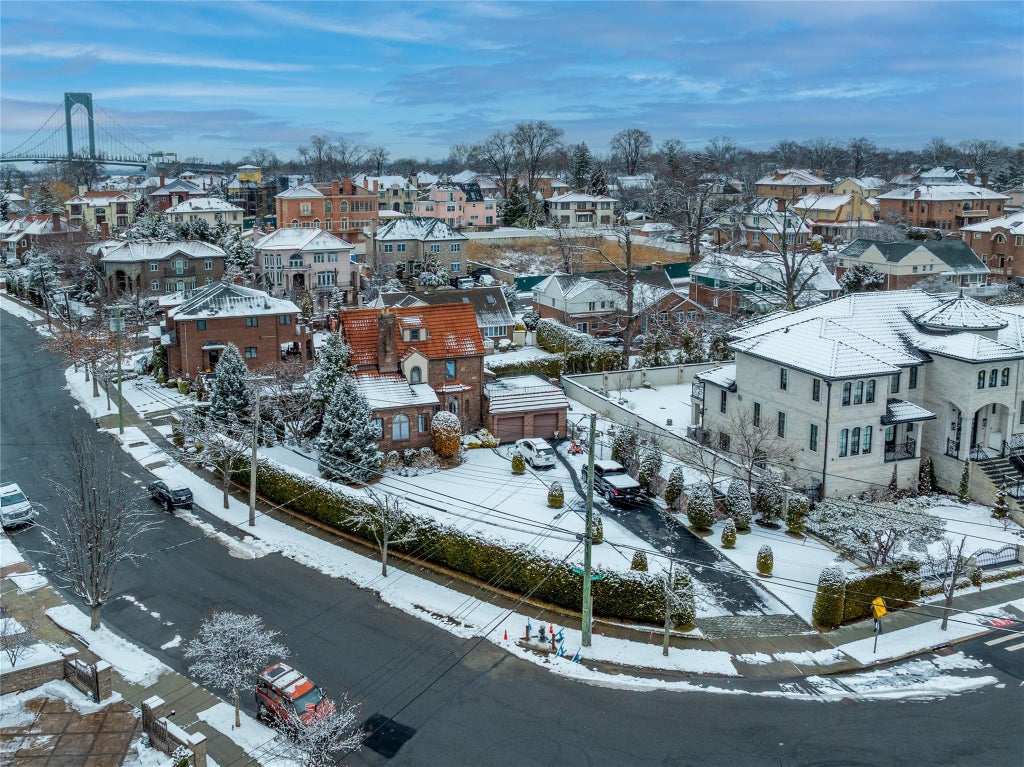 31 of 34 - 9-15 Malba Drive, Malba, NY