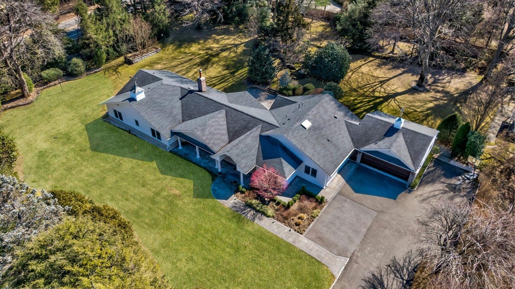 1 of 31 - 2 Woodland Drive, Sands Point, NY