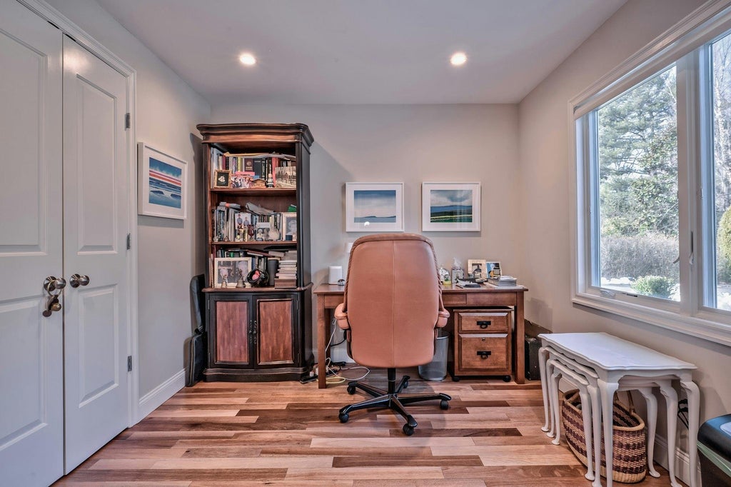 22 of 31 - 2 Woodland Drive, Sands Point, NY
