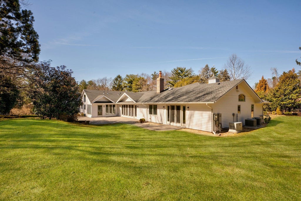 25 of 31 - 2 Woodland Drive, Sands Point, NY