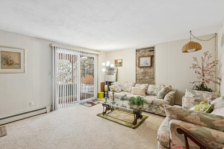 17 of 25 - 15 Ort Court, Sayville, NY