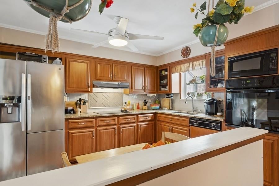8 of 25 - 15 Ort Court, Sayville, NY
