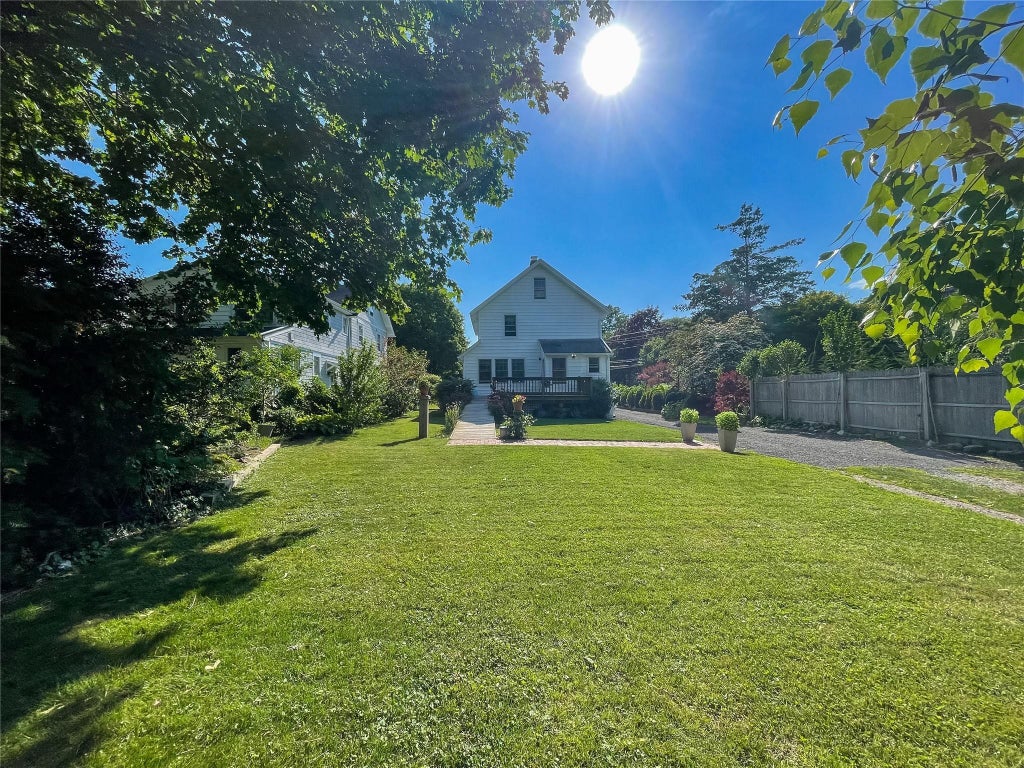 2 of 3 - 276 Nassau Road, Huntington, NY