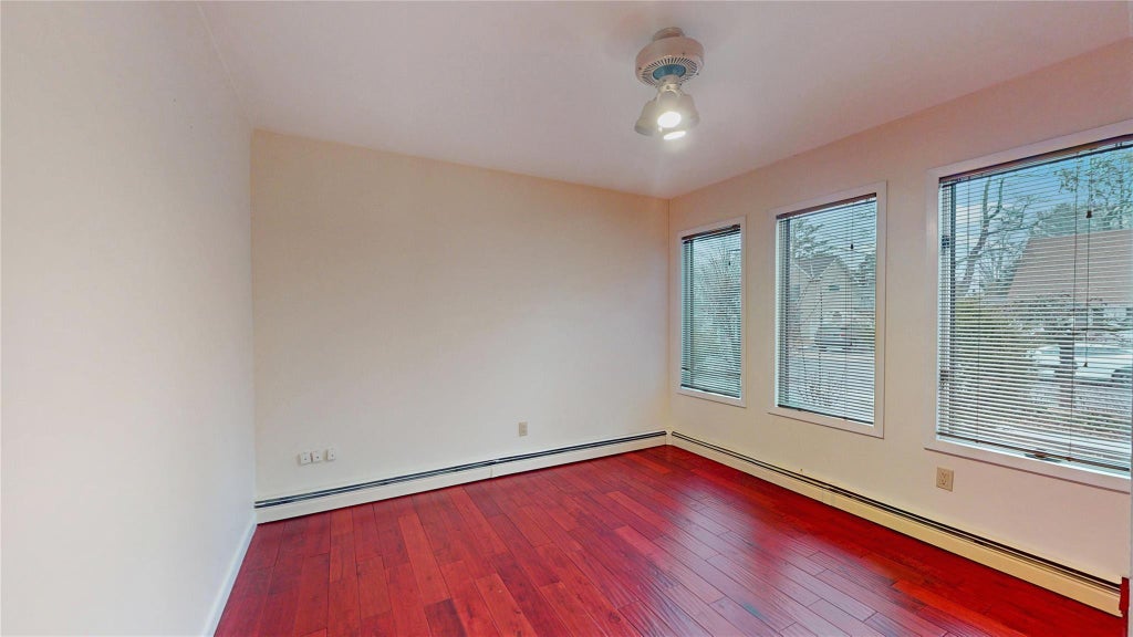 11 of 23 - 17 Ronan Road, Glen Cove, NY