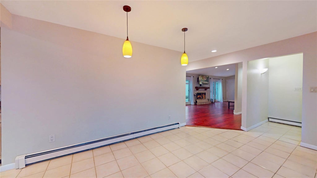 6 of 23 - 17 Ronan Road, Glen Cove, NY