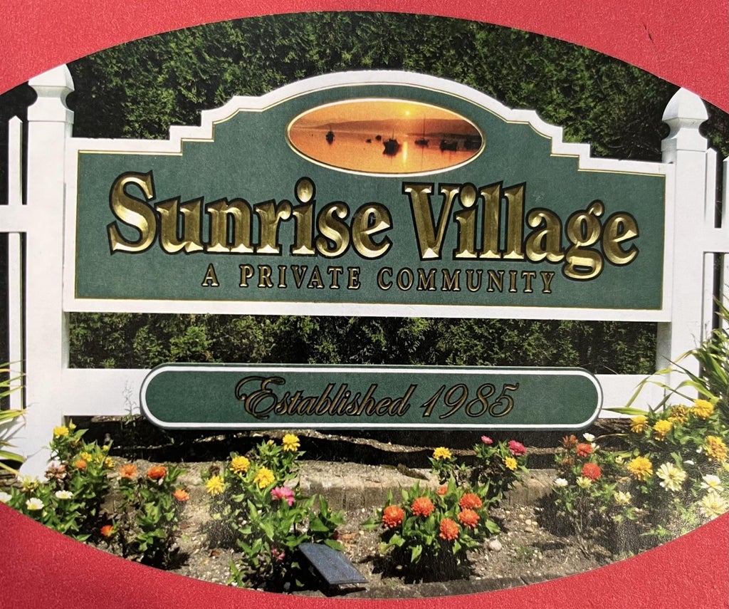 7 of 27 - 94 Revere Drive, Sayville, NY
