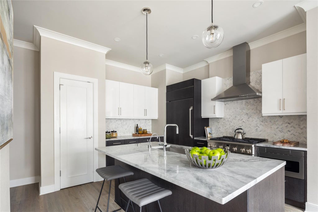 3 of 22 - 100 Garvies Point Road 1312, Glen Cove, NY