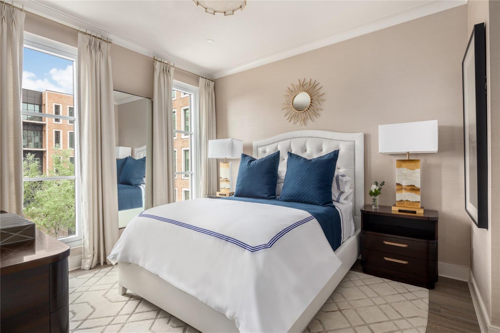 6 of 22 - 100 Garvies Point Road 1312, Glen Cove, NY