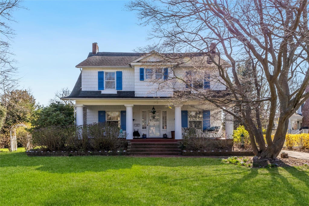 1 of 36 - 147 Windsor Avenue, Brightwaters, NY