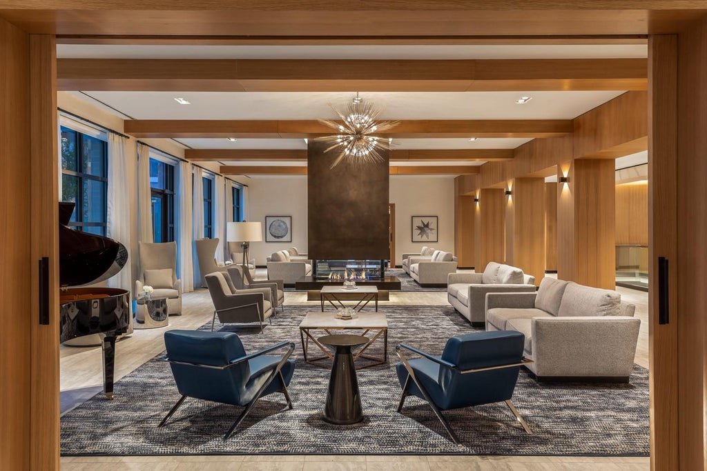 16 of 24 - 100 Garvies Point Road 1211, Glen Cove, NY