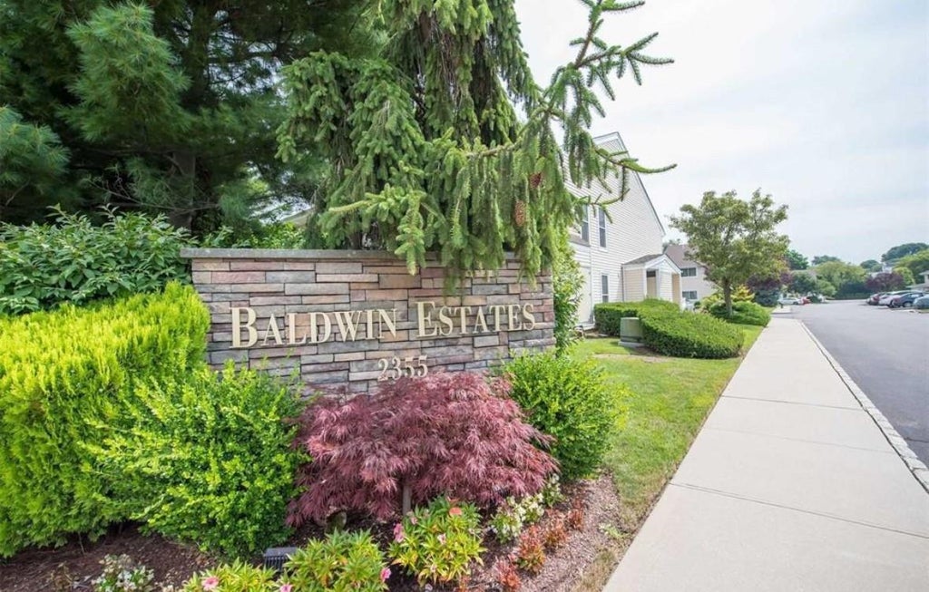 1 of 15 - 2355 Pershing Boulevard # 712, Baldwin, NY