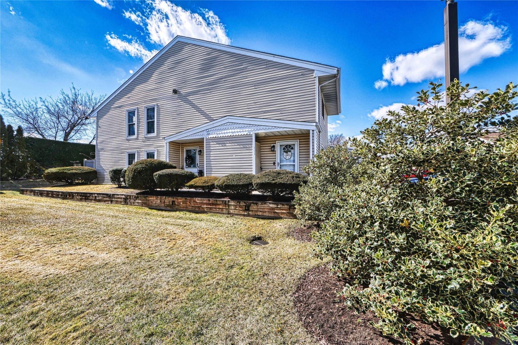 12 of 15 - 2355 Pershing Boulevard # 712, Baldwin, NY