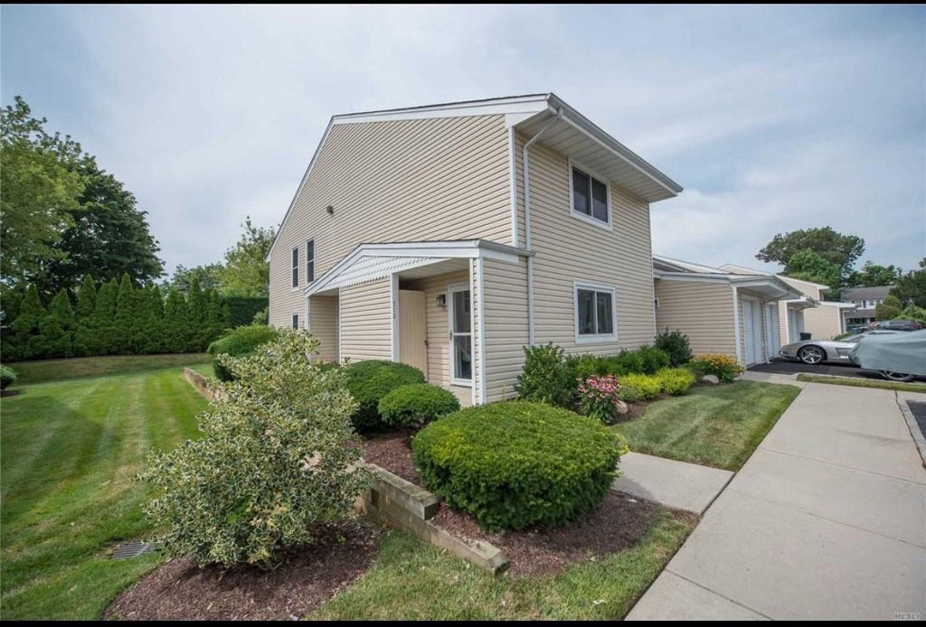 1 of 15 - 2355 Pershing Boulevard # 712, Baldwin, NY